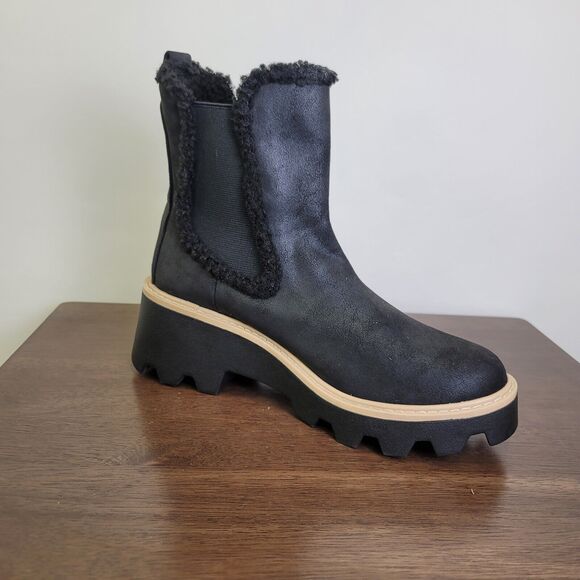 DV by Dolce Vita Vinny Chelsea Boot Womens Size 9 Black Faux Suede Lug Sole - Picture 2 of 13